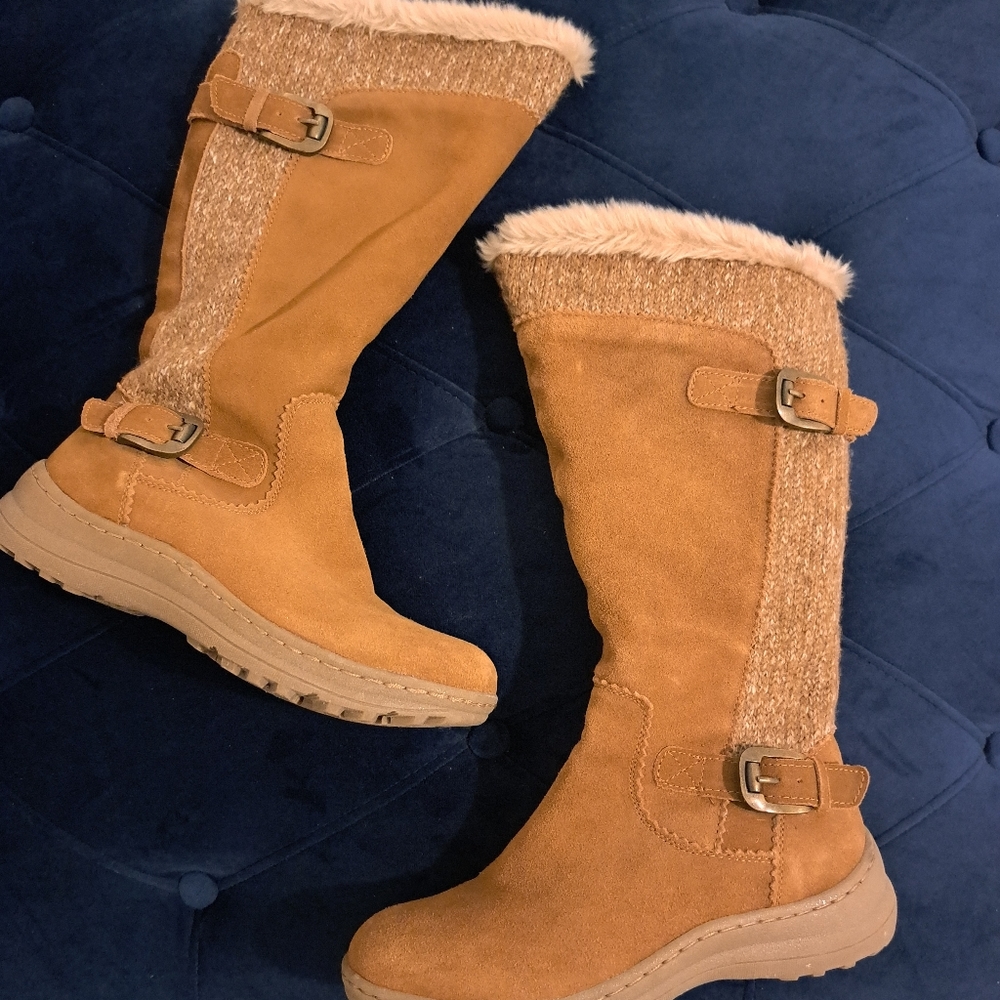 Baretraps Winter Boots w/fur accent